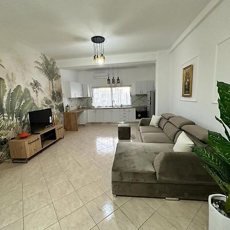Victorias Apartment Tirane Bagian luar foto