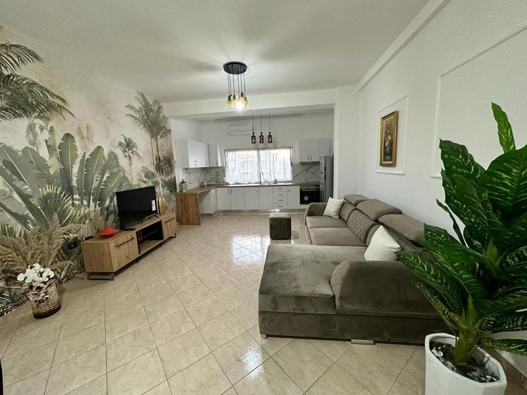 Victorias Apartment Tirane Bagian luar foto