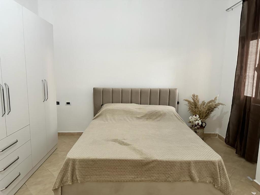 Victorias Apartment Tirane Bagian luar foto